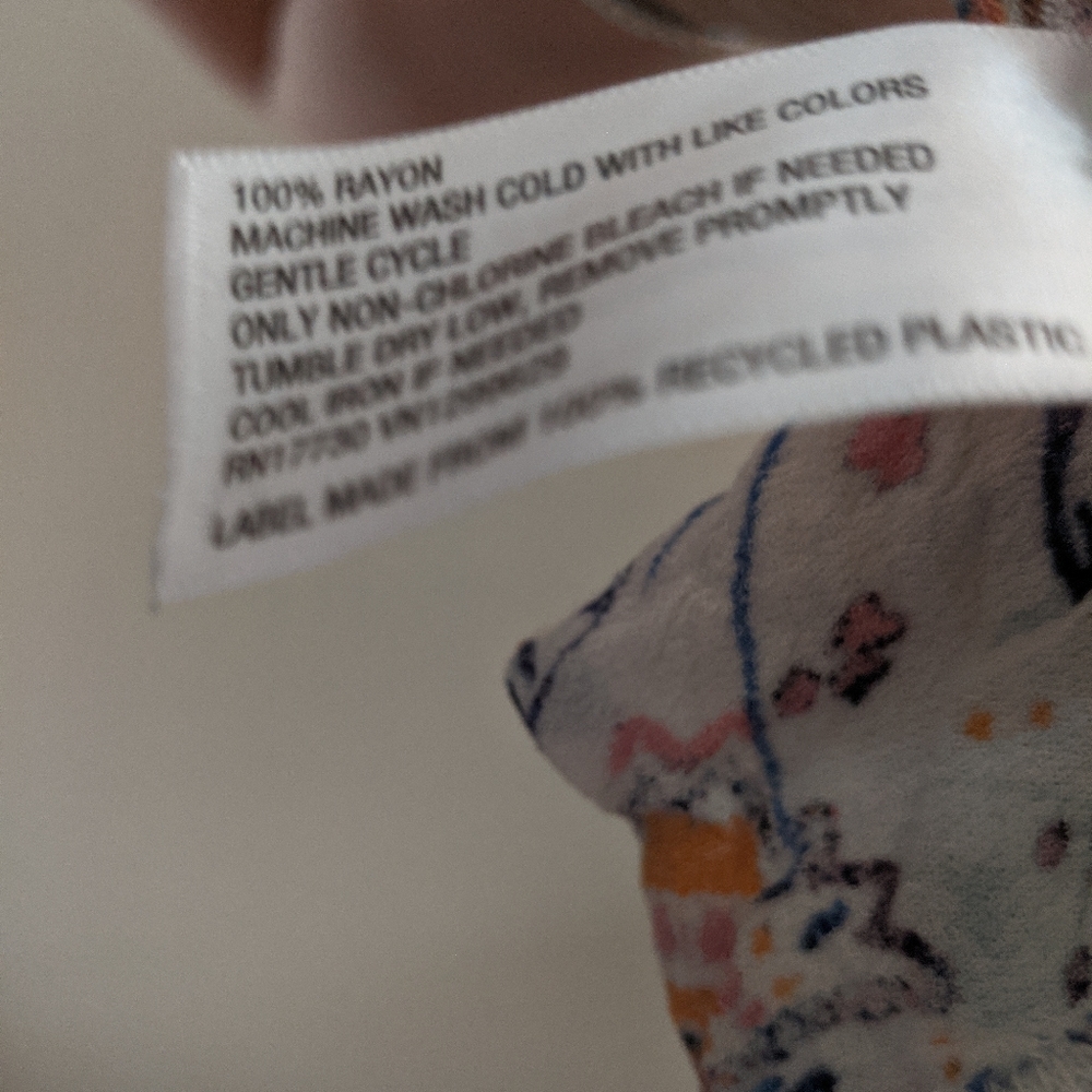 Xhilaration NWoT peplum tank top with key hole - Picture 7 of 8